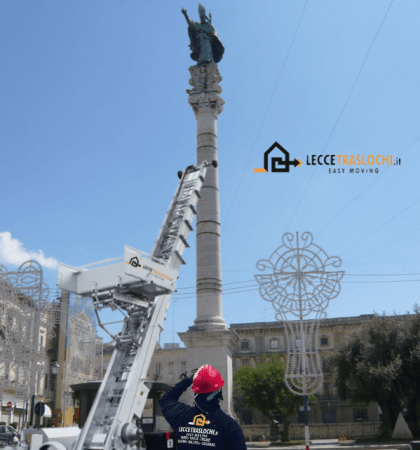 Elevatore A Noleggio Per Traslochi a Lecce e Salento Elevatore A Noleggio Per Traslochi a Lecce e Salento